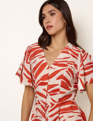 Top with Brushstroke Leaf Print