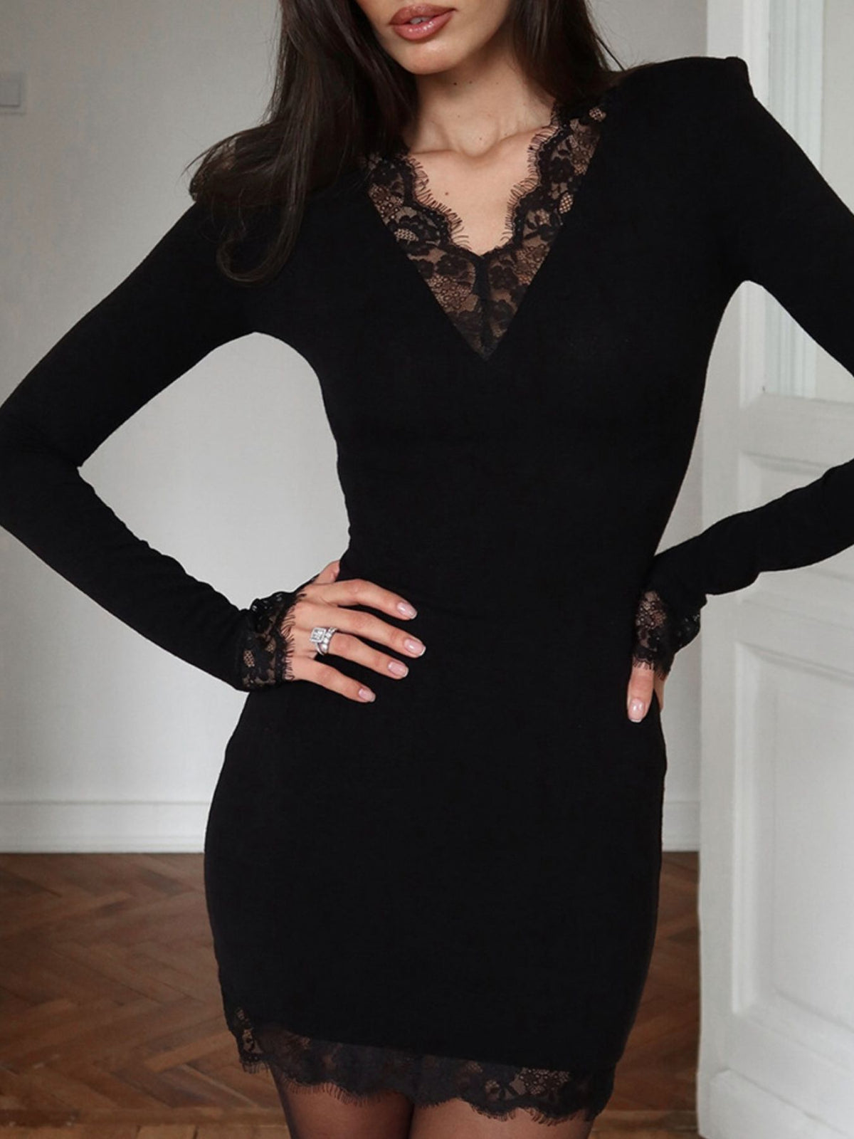 Lace Trim Bodycon Mini Dress